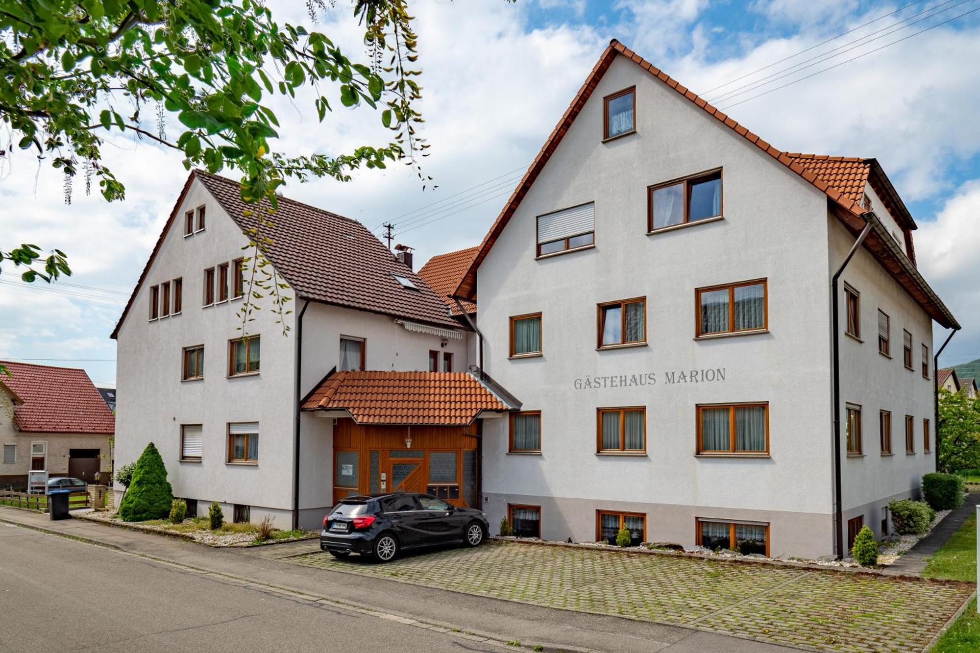 Gaestehaus Marion Dettingen an der Erms Bagian luar foto